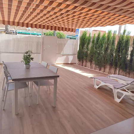 Con Terraza Y Piscina Santa Pola